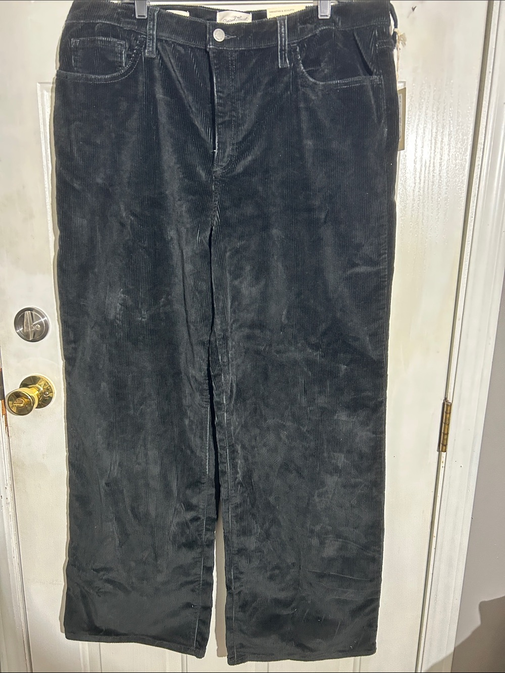 Universal Thread Ladies Black Corduroy Pants